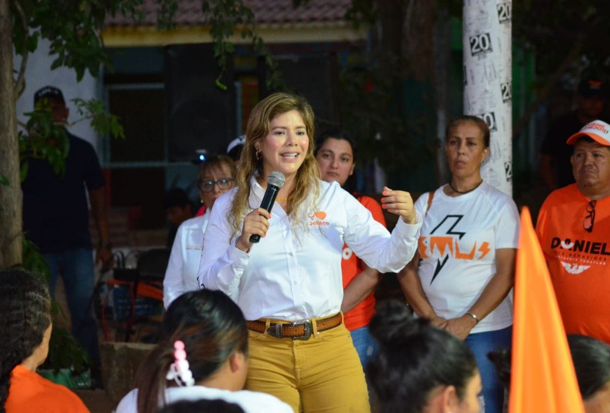 Yésica Zatarain en campaña