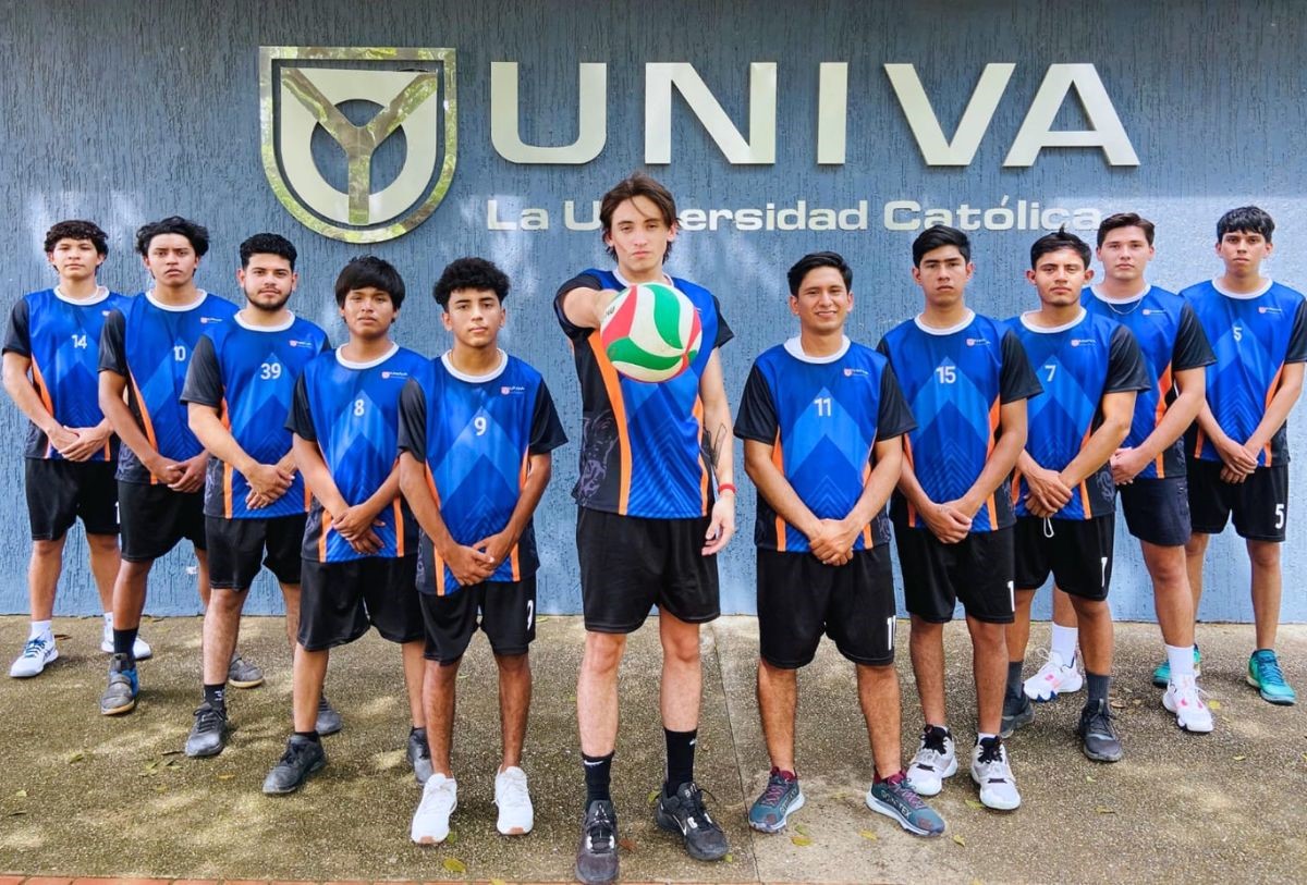 Estudiantes de Univa Vallarta