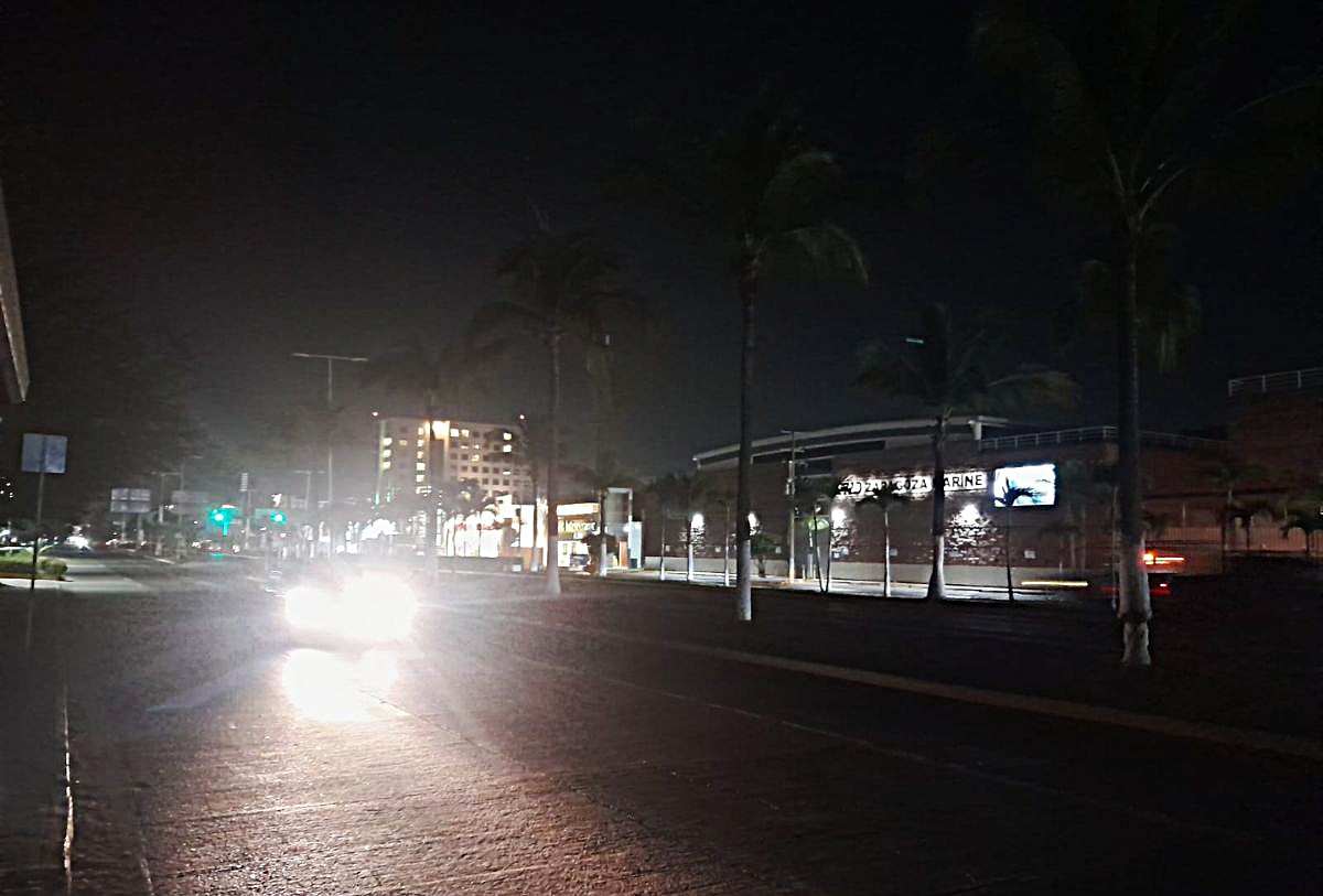 Avenida Francisco Medina Ascencio de Puerto Vallarta