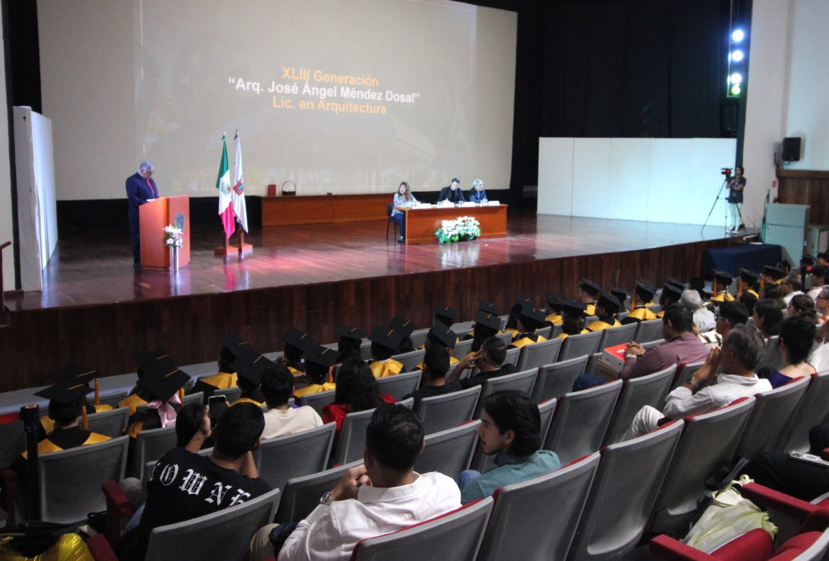 cucosta egresa a estudiantes de arquitectura