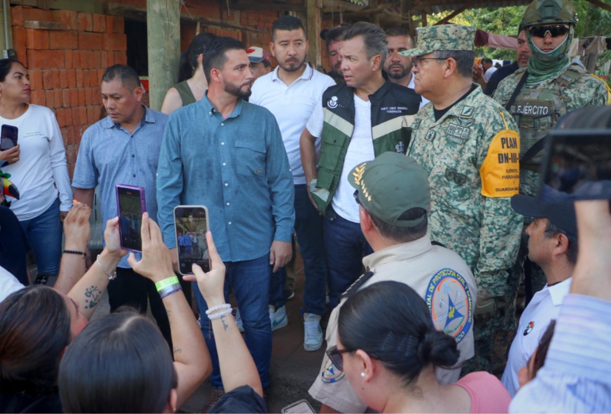 lemus y munguia apoyan a familias afectas por inundaciones