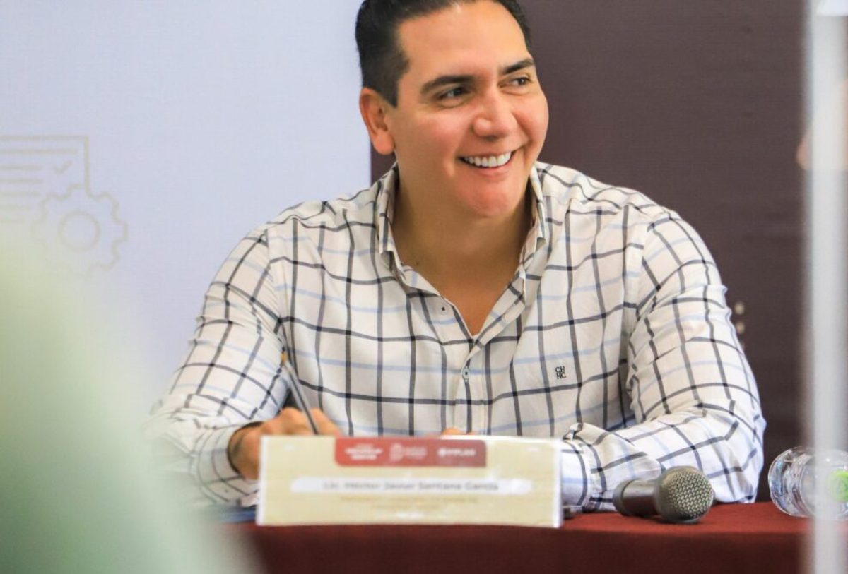 Héctor Santana