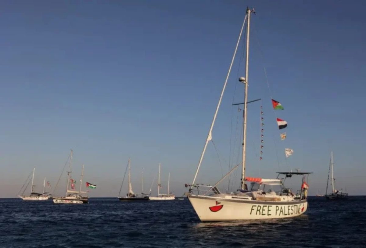 Israel frena 14 barcos