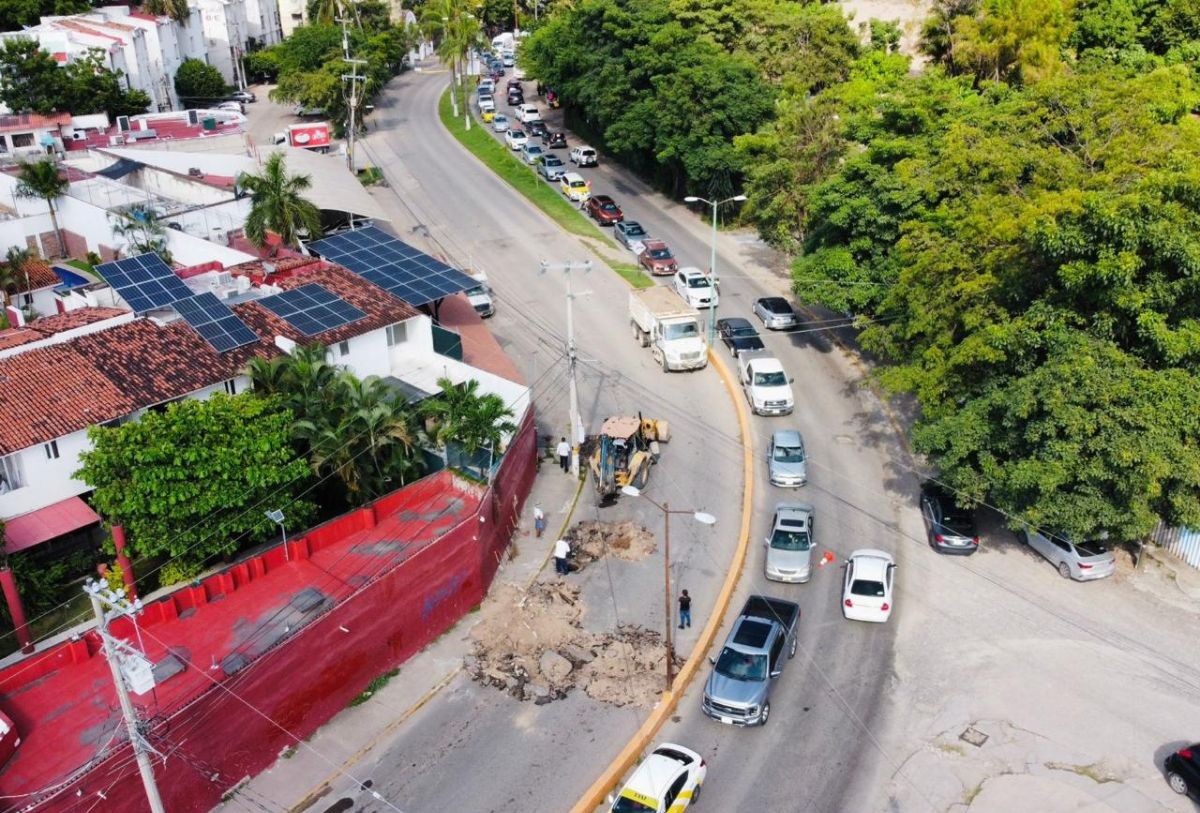 Obras de Seapal Vallarta en Avenida Prisciliano Sánchez