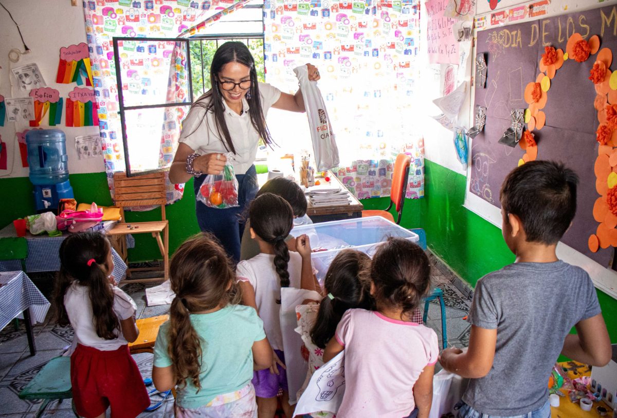 Apoya DIF y Fundación Cimarrón