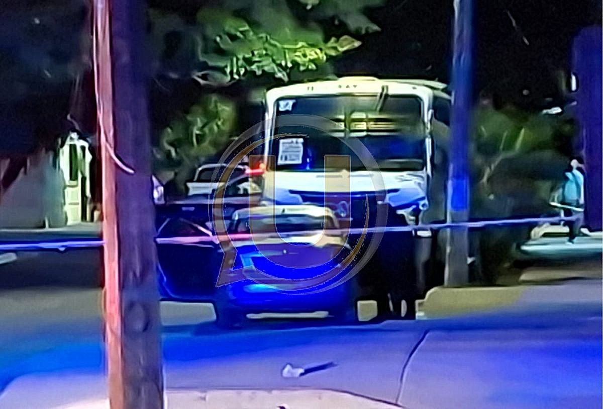 Escena del asesinato de un hombre en la colonia Agua Azul de Puerto Vallarta