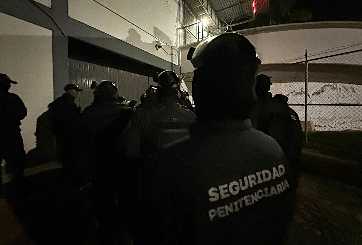 Policías Penitenciarios en el Ceinjure de Puerto Vallarta