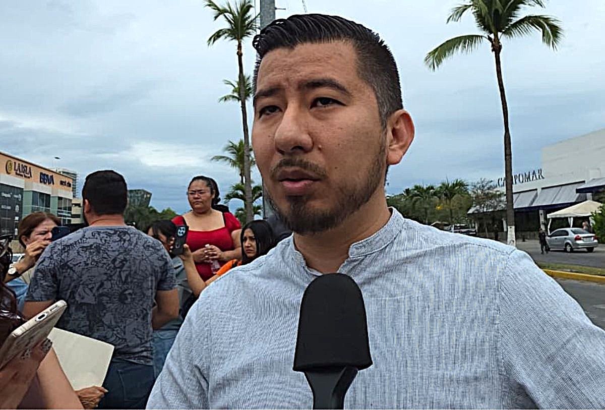 Secretario general de Ayuntamiento en Puerto Vallarta, José Juan Velázquez