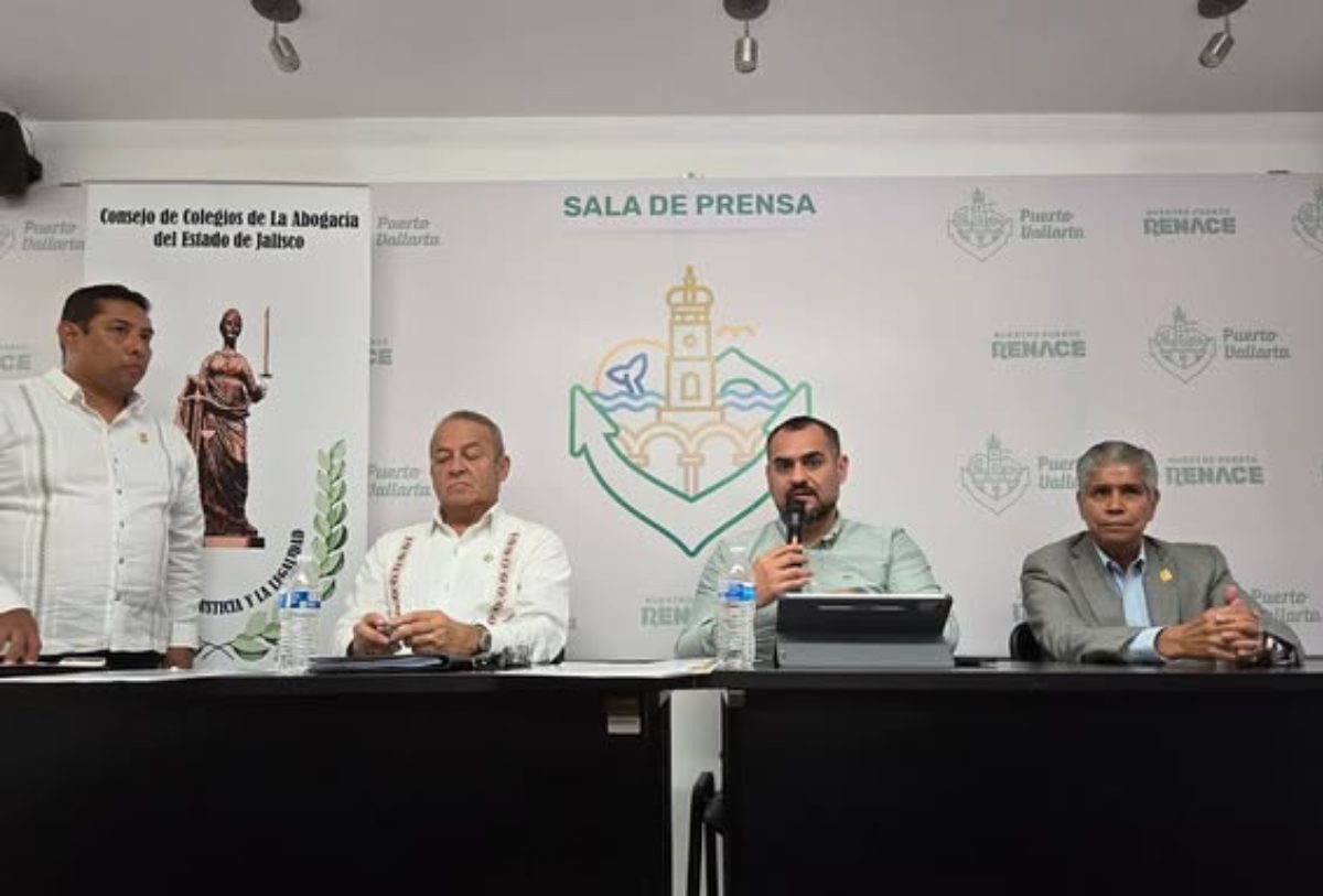 José Luis Tello Ramíre y compañia