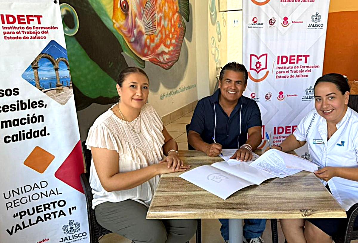 Javier Bravo, titular del IDEFT en Puerto Vallarta