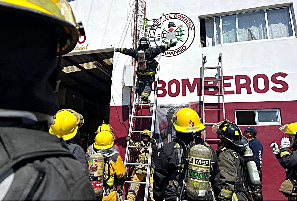 Bomberos de Puerto Vallarta