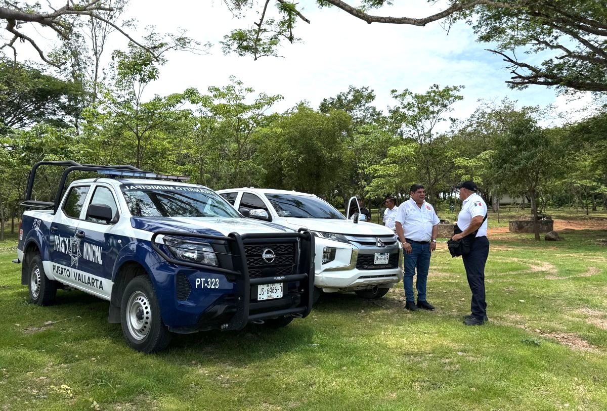 Policías en Las Paseadas 2026