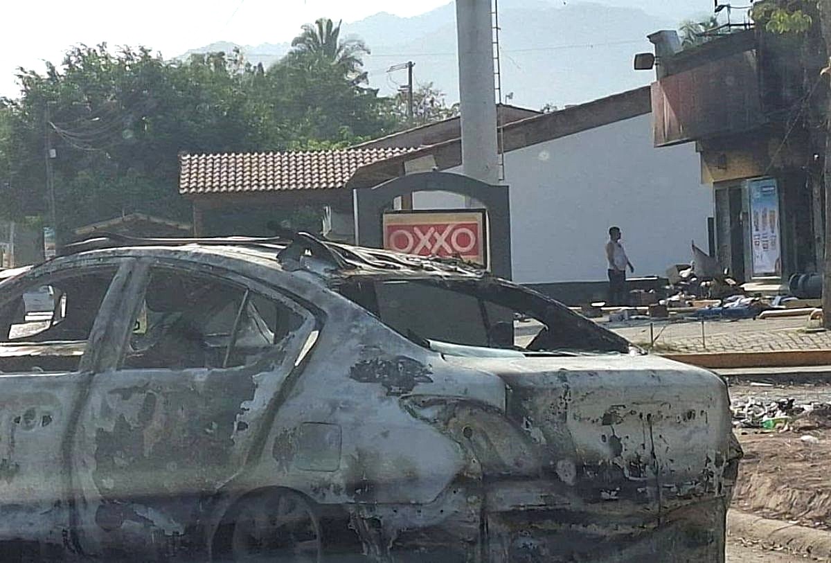 Quema de coches en Puerto Vallarta elevó la inseguridad