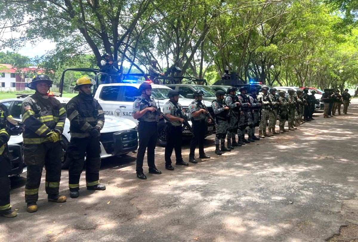 Personal de seguridad en simulacro por bloqueos en Vallarta