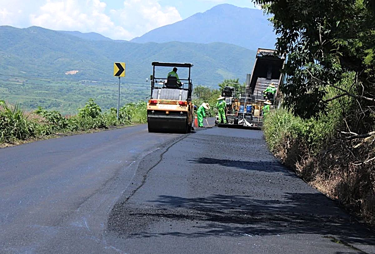 Rehabilitación de carretera Guadalajara-Vallarta Libre