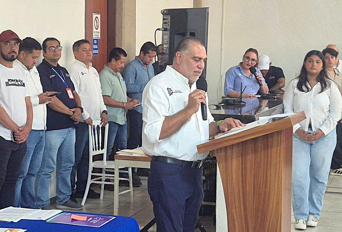 Arturo Dávalos Peña, Director General del Tecnológico Superior de Jalisco en Vallarta