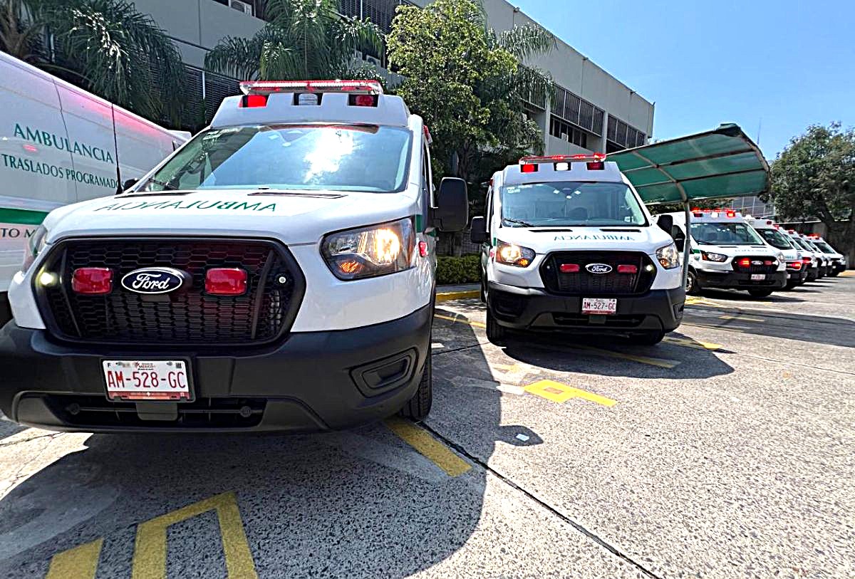 Ambulancia nueva en el IMSS 42 de Puerto Vallarta