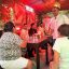 Ra Aguilar con ciudadanos de Puerto Vallarta