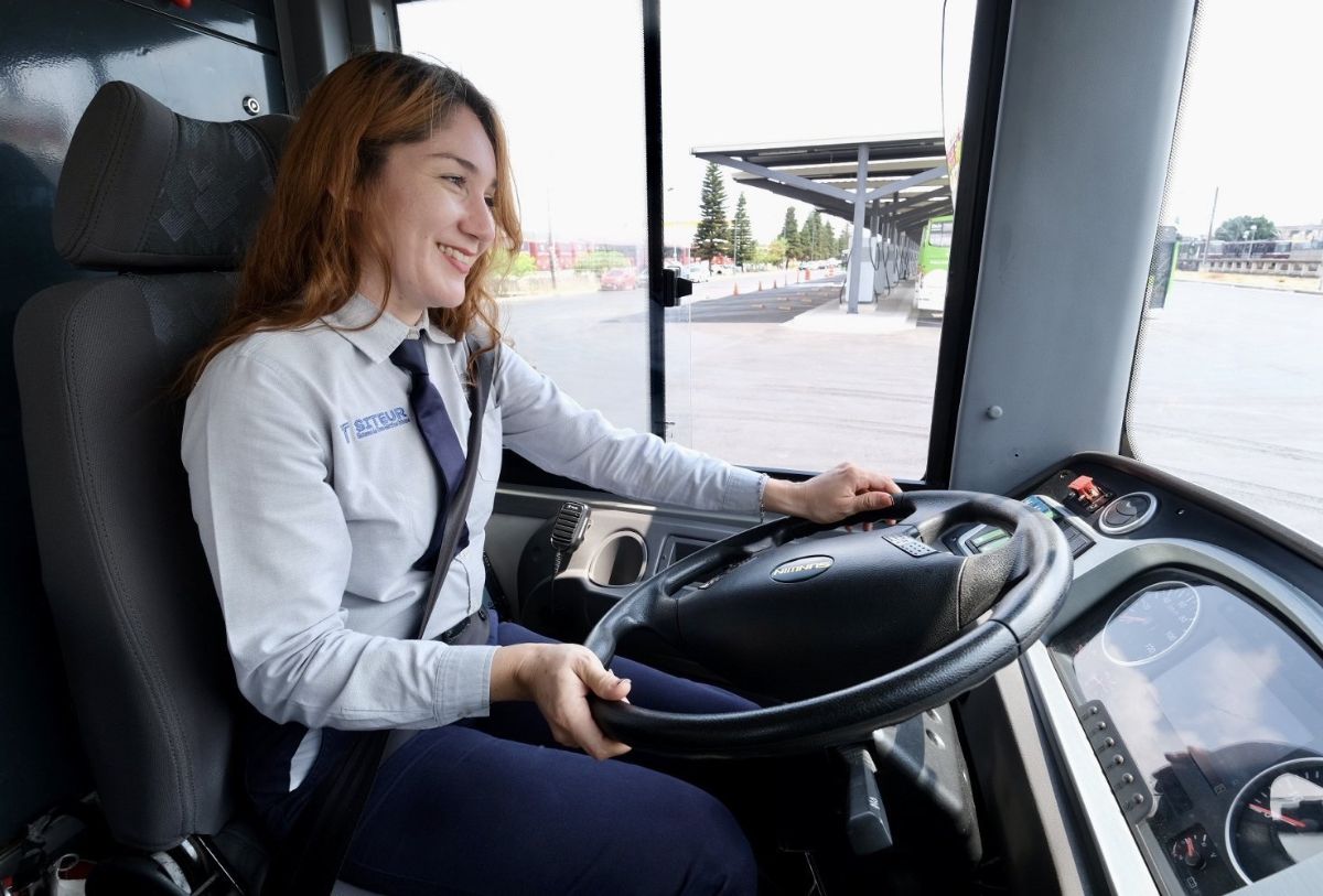 Mujeres conductoras para Puerto Vallarta