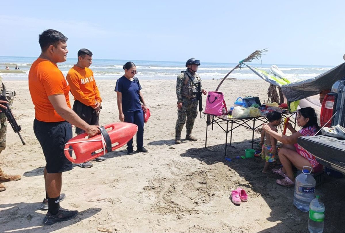 Semar en playas de México