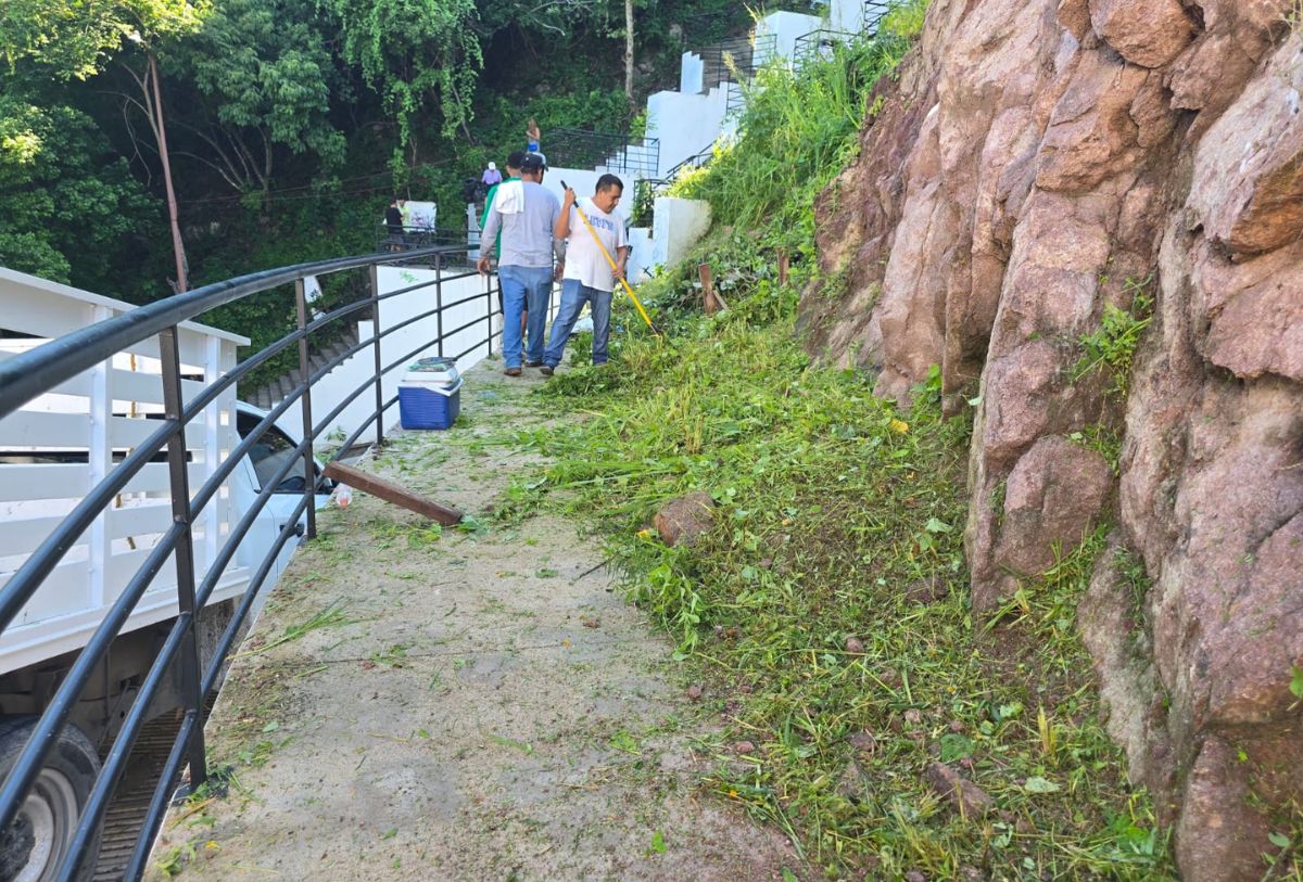 Mantenimiento al mirador del Cerro de la Cruz en Puerto Vallarta
