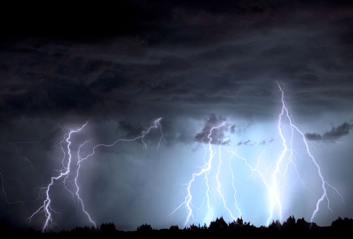 Tormenta eléctrica
