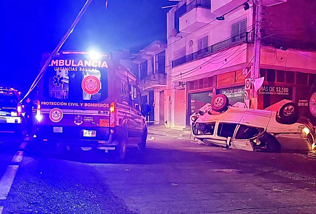Volcadura en Puerto Vallarta