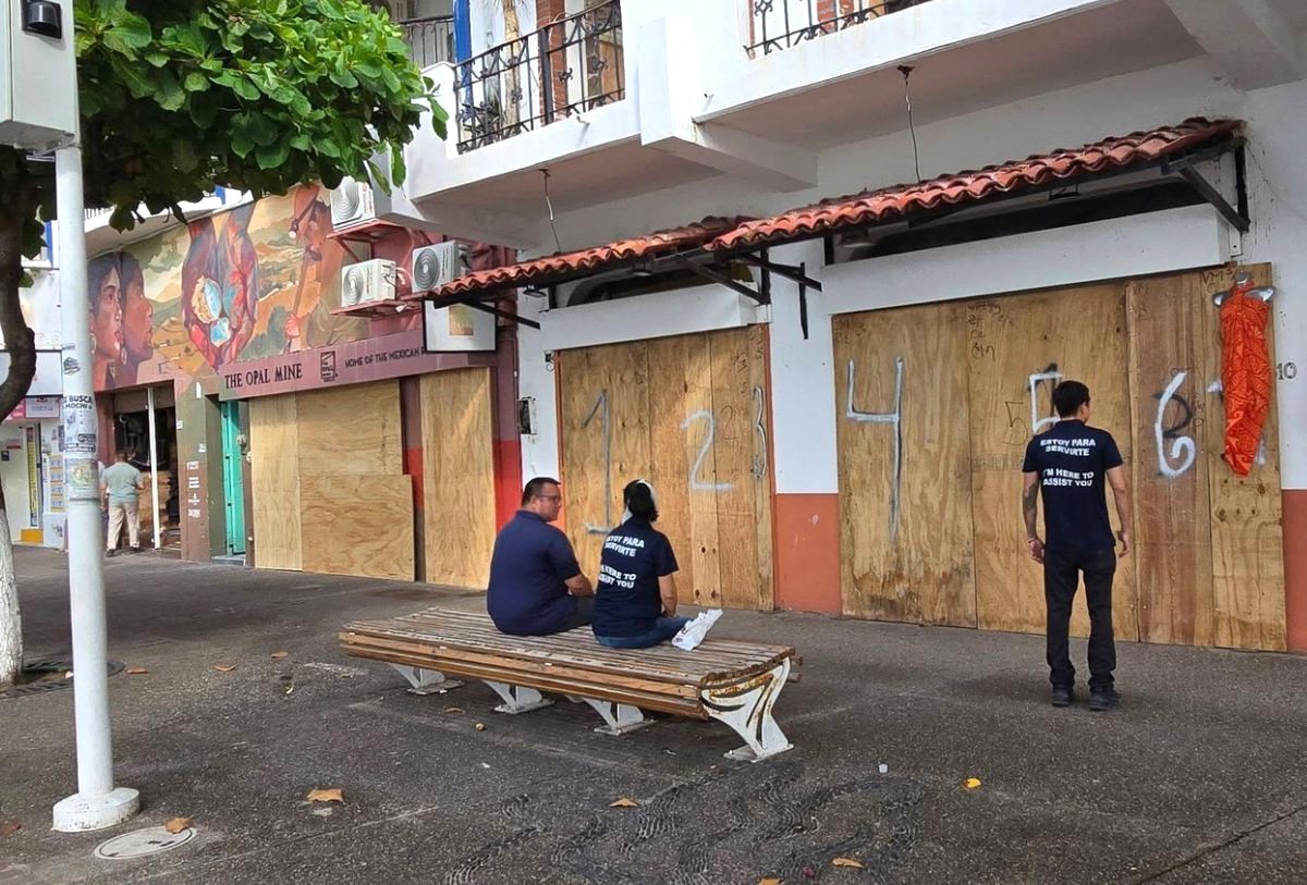 Comercios en el malecón de Puerto Vallarta